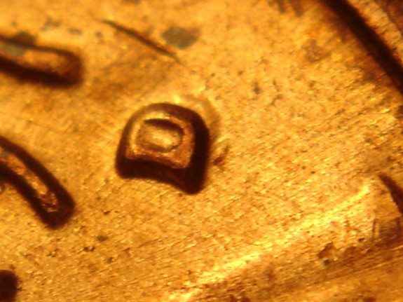 1974-D-Lincoln-Memorial-Cent-1MM-007?-Looks-Like-It,-But: